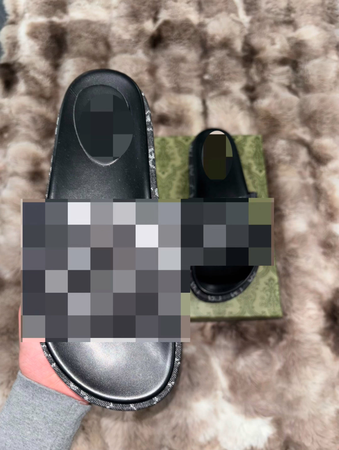 Black w Grey G/ Slides