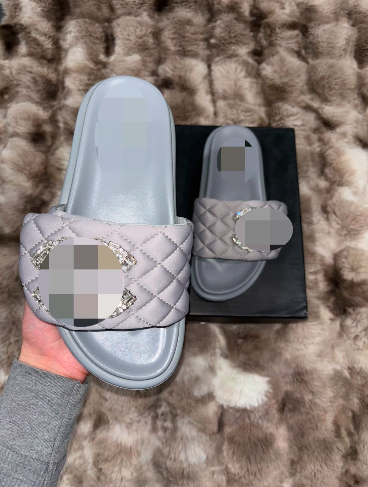 Crystal Grey Plush C/ Slides